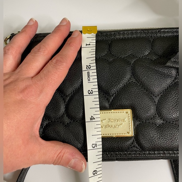 Betsey Johnson wallet on a string - Picture 6 of 7